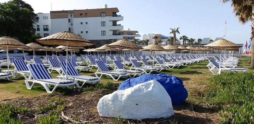 Hotel Club Blue White Bodrum Esterno foto