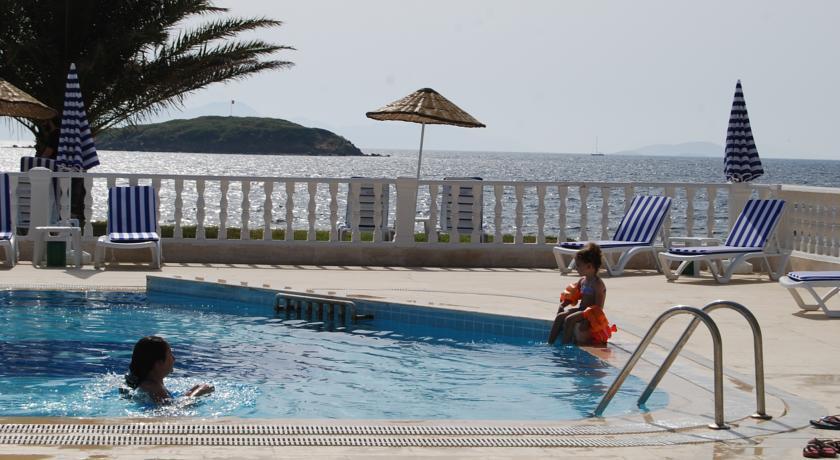 Hotel Club Blue White Bodrum Esterno foto